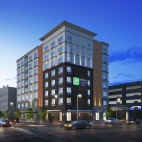  Holiday Inn Express & Suites Downtown Louisville, an IHG Hotel  Луисвилл